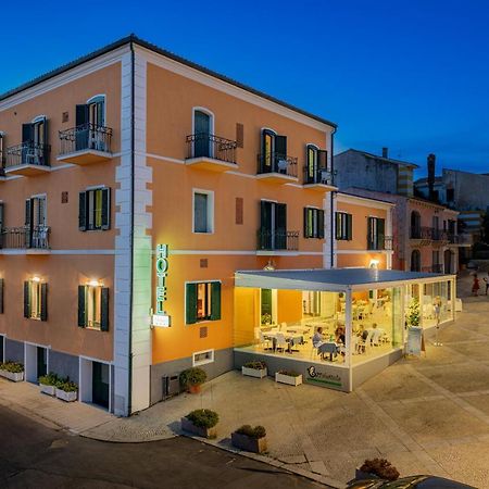 Hotel Marinaro Santa Teresa di Gallura Esterno foto