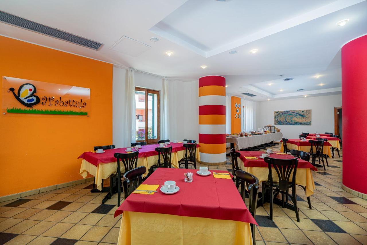 Hotel Marinaro Santa Teresa di Gallura Esterno foto